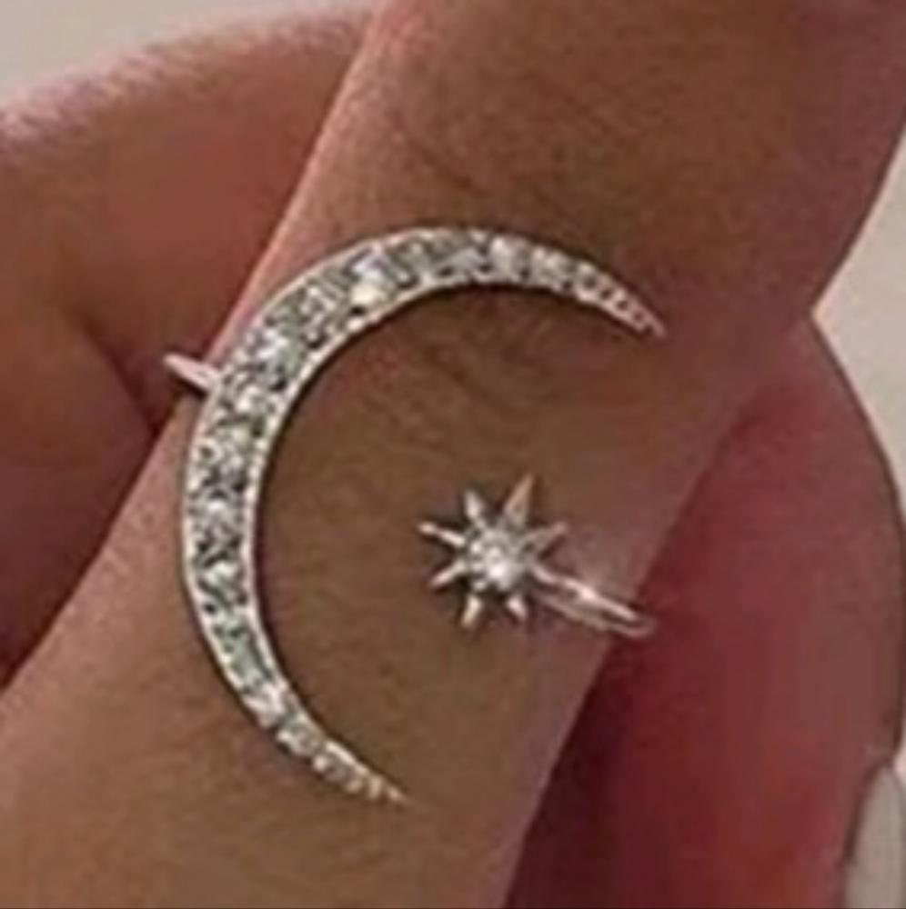4/$40 New Rhinestone Star & Moon Ring